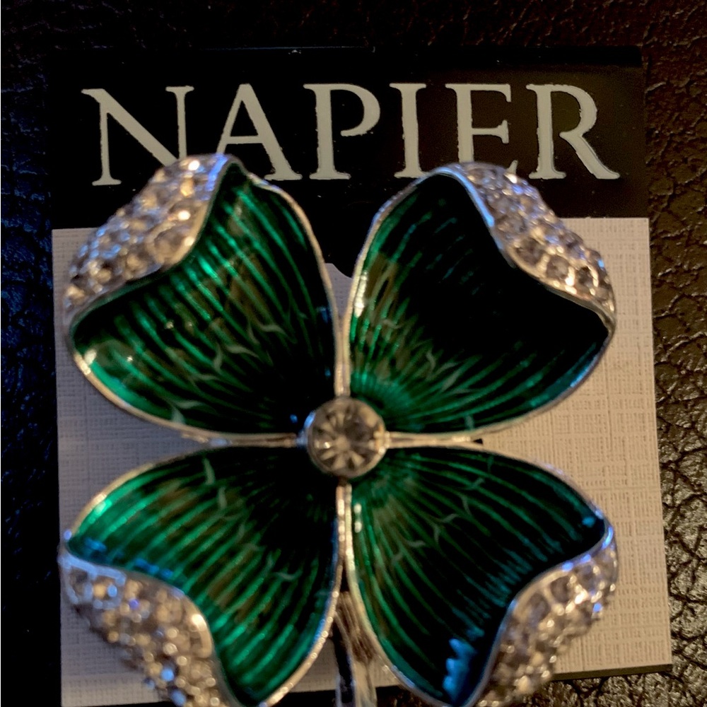 NWT Napier SHAMROCK ☘️ PIN!! #stpattysday